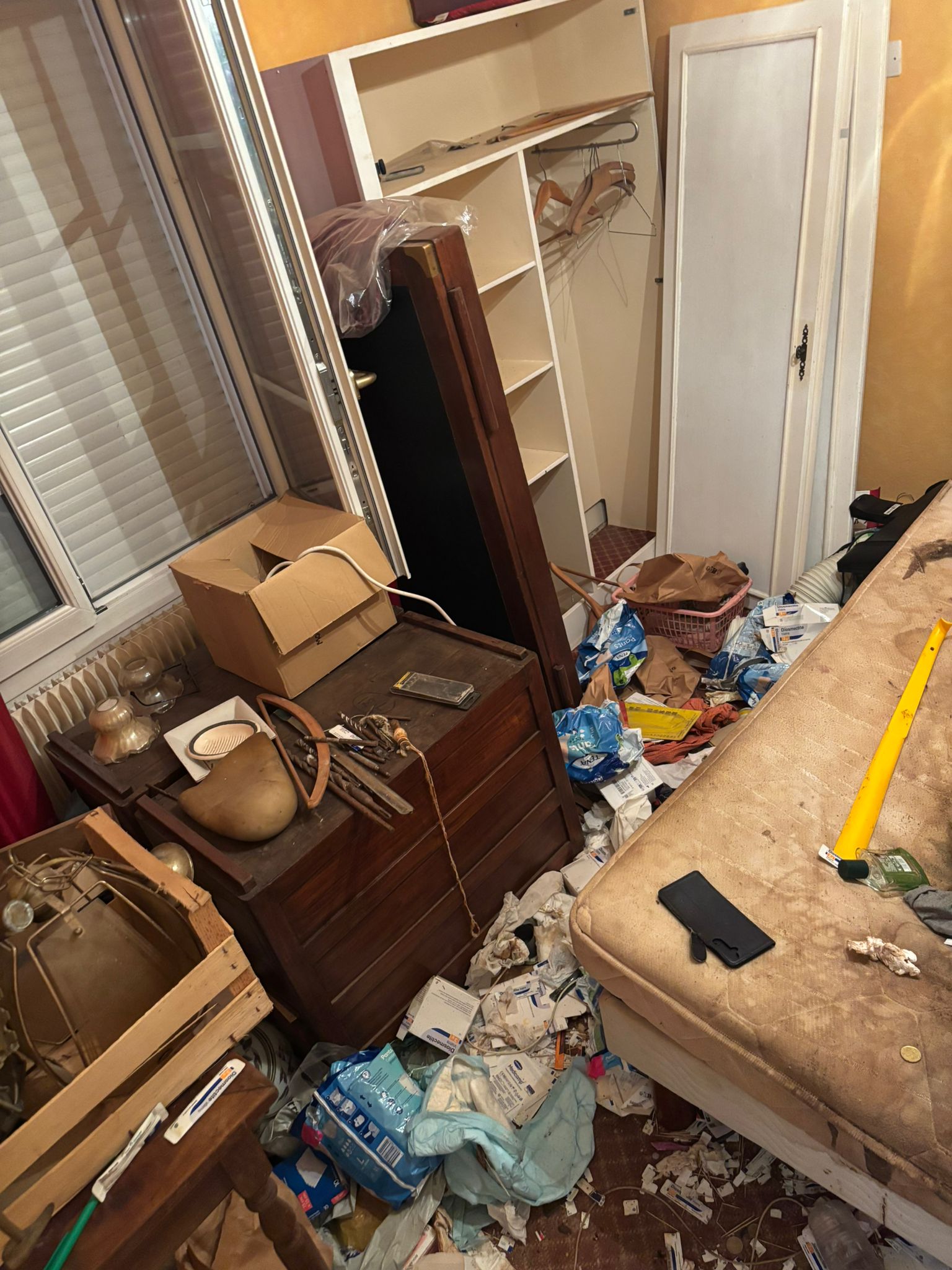 Les impacts d'un incendie sur votre maison et comment les nettoyer IMG 20250901 WA0062
